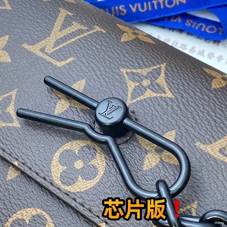 2406YA0182 LV Bags 0722